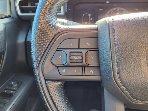 Used 2025 Toyota Tacoma SR image 14