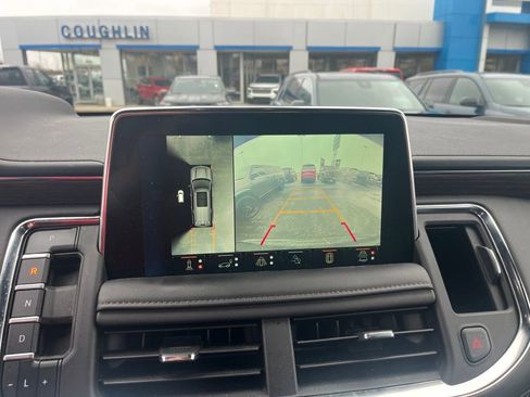 Used 2024 Chevrolet Suburban High Country w/ Advanced Technology Package image 20