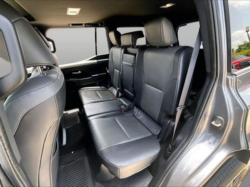 Used 2024 Lexus GX 550 w/ Accessory Package (Z1) AWD/4WD image 21