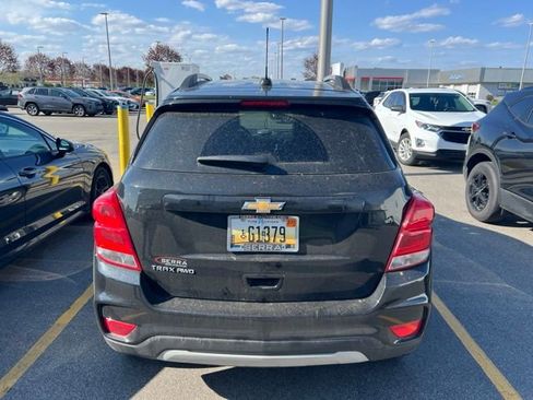 Used 2022 Chevrolet Trax LT w/ LT Convenience Package AWD/4WD image 5