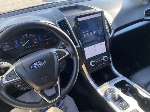 Used 2024 Ford Edge SEL w/ Convenience Package image 17