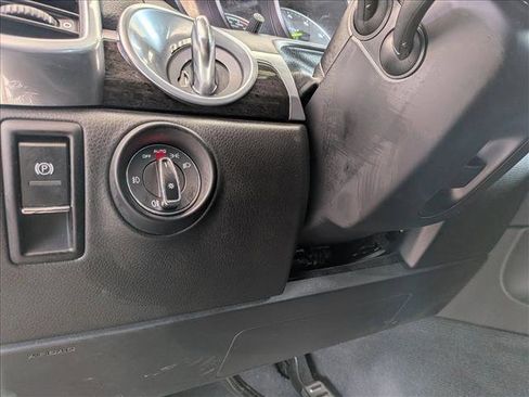 Used 2016 Porsche Cayenne S image 17