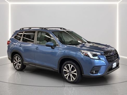 Certified 2023 Subaru Forester Limited AWD/4WD image 9