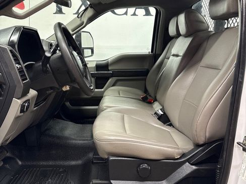 Used 2020 Ford F550 2WD Regular Cab Super Duty image 23