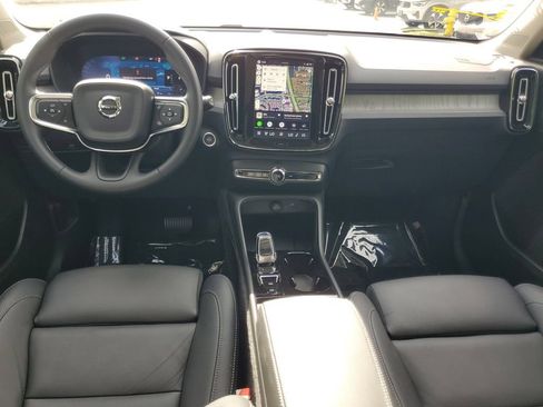 Certified 2026 Volvo XC40 B5 Plus AWD/4WD image 14