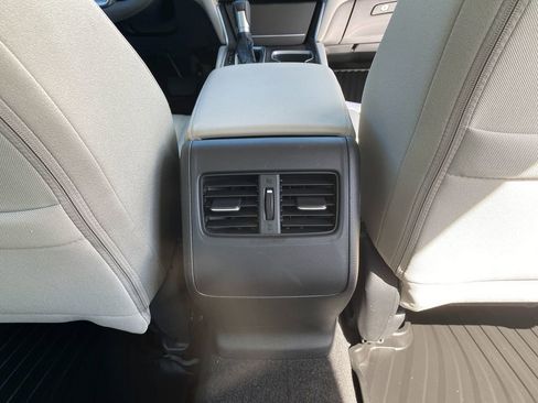 Used 2018 Honda Accord EX image 26