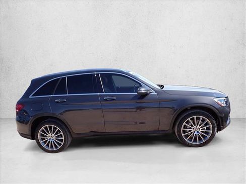 Used 2022 Mercedes-Benz GLC 300 4MATIC image 5