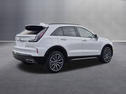 Used 2024 Cadillac XT4 Sport FWD image 5