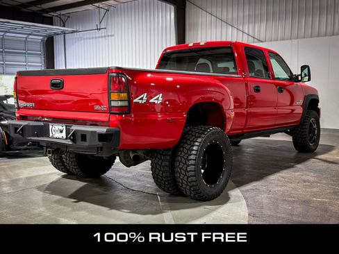 Used 2007 GMC Sierra 3500 SLT w/ Heavy-Duty Power Package AWD/4WD image 3