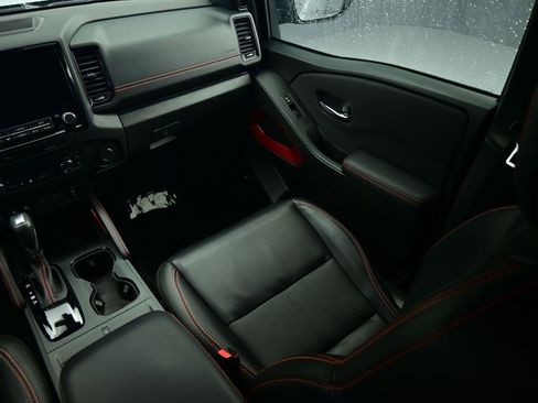 Used 2024 Nissan Frontier PRO-4X w/ Pro Premium Package image 14