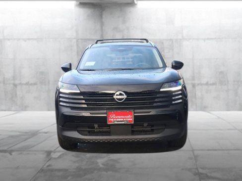 New 2026 Nissan Kicks SV w/ SV Premium Package image 4