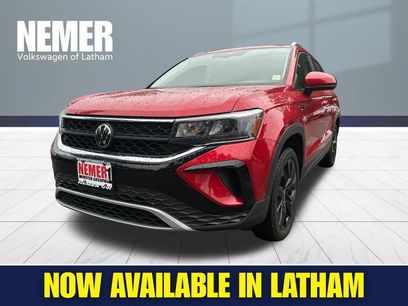 Certified 2023 Volkswagen Taos SE w/ Panoramic Sunroof Package