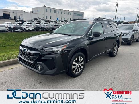 Used 2023 Subaru Outback Premium AWD/4WD image 1