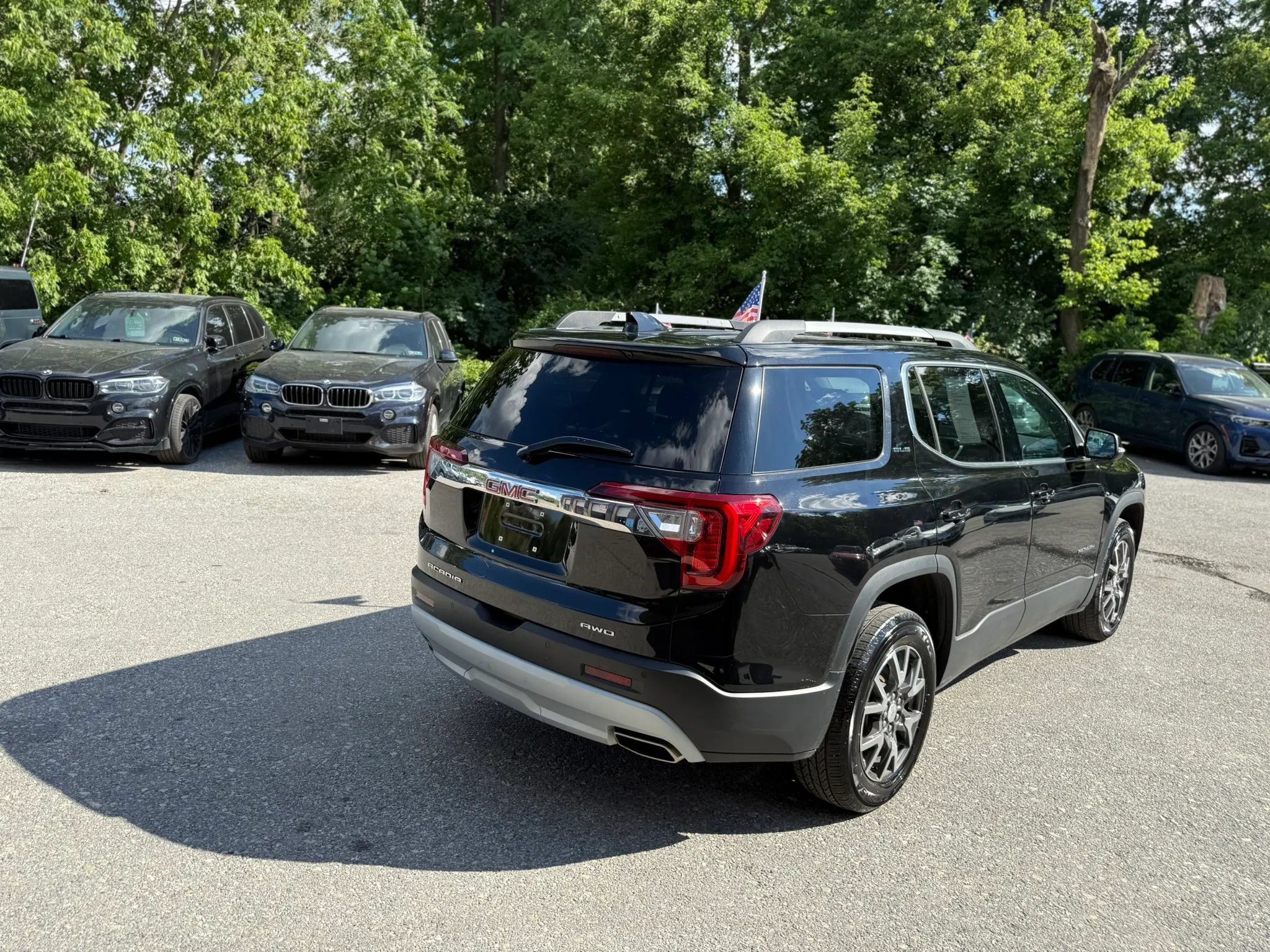 Used 2021 GMC Acadia SLE w/ Driver Convenience Package AWD/4WD image 7