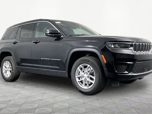 New 2026 Jeep Grand Cherokee Laredo RWD image 3