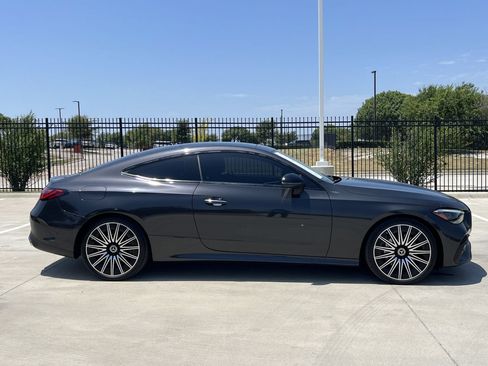 Used 2024 Mercedes-Benz CLE 300 4MATIC Coupe image 3