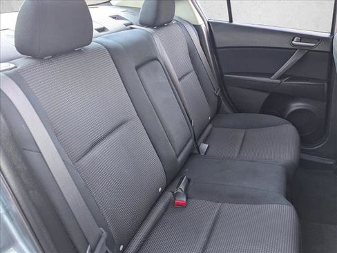 Used 2013 MAZDA MAZDA3 i Touring image 17