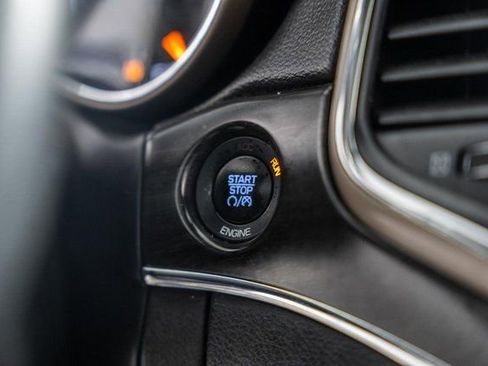 Used 2014 Jeep Grand Cherokee Limited image 30