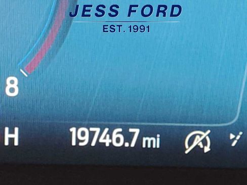 Used 2025 Ford Escape Platinum image 10