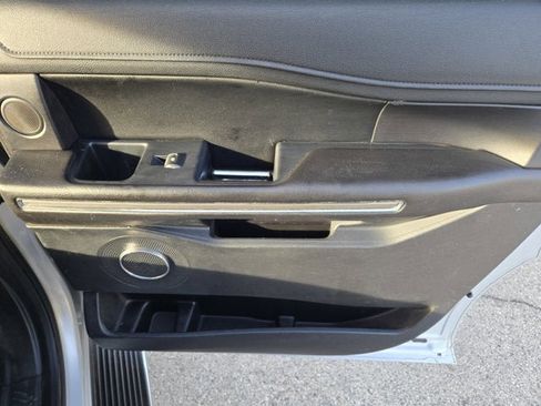 Used 2018 Ford Expedition Max XLT w/ Equipment Group 202A image 9