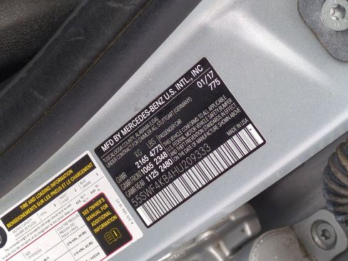 Used 2017 Mercedes-Benz C 300 4MATIC Sedan image 33