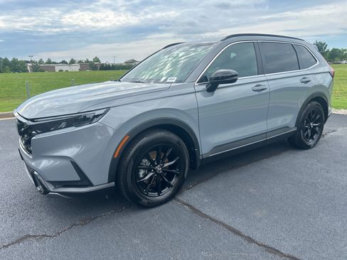Certified 2025 Honda CR-V Sport-L image 5