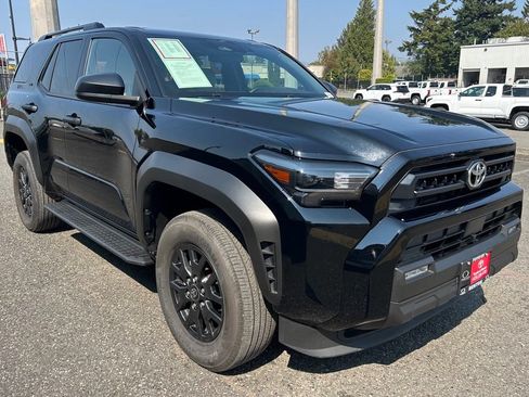 Certified 2025 Toyota 4Runner SR5 AWD/4WD image 3