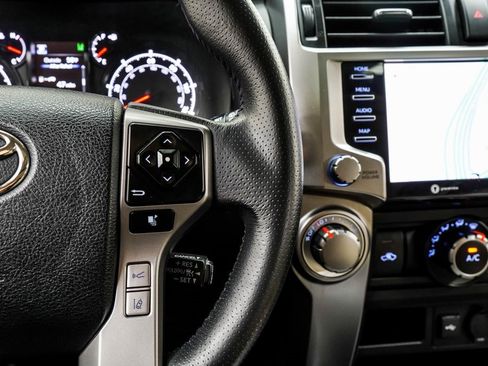 Used 2022 Toyota 4Runner SR5 Premium image 36