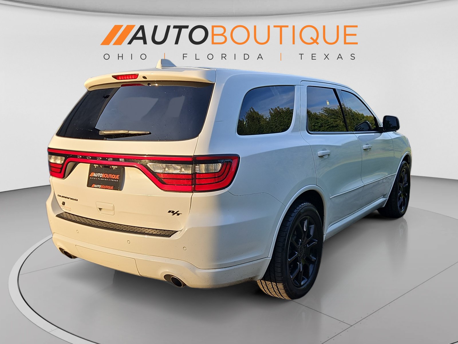 Used 2018 Dodge Durango R/T w/ Technology Group AWD/4WD image 6