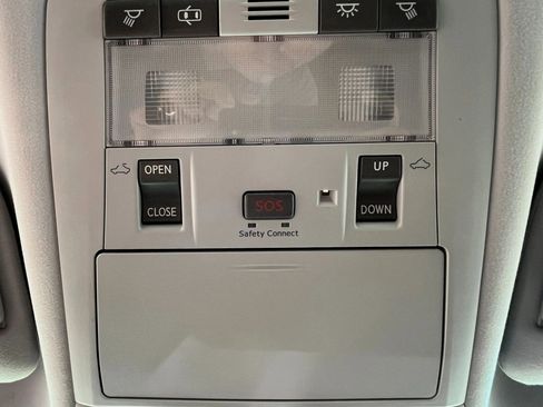 Used 2010 Lexus HS 250h Premium image 20