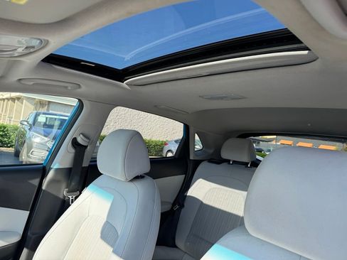 Used 2022 Hyundai Kona SEL w/ Convenience Package FWD image 12