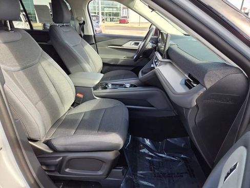 New 2026 Ford Explorer Active image 47