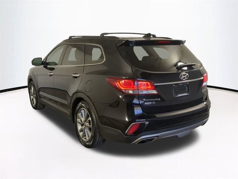 Used 2017 Hyundai Santa Fe Limited image 7