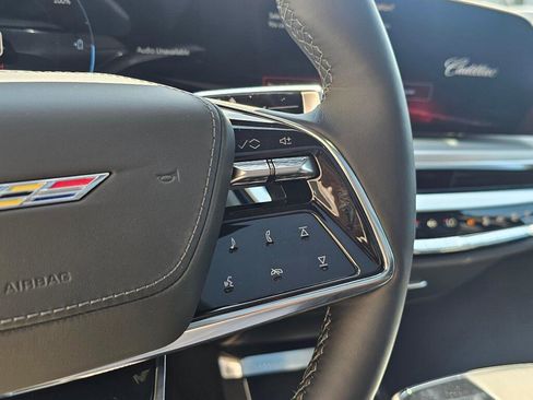New 2026 Cadillac Lyriq V AWD/4WD image 32