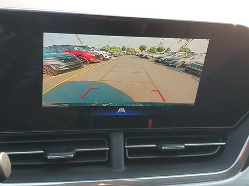 Used 2025 Chevrolet Trax LT w/ Driver Confidence Package FWD image 25