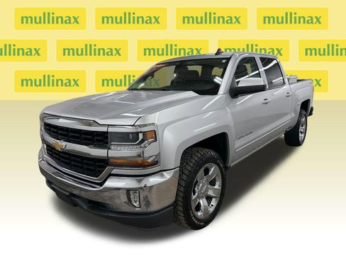 Used 2017 Chevrolet Silverado 1500 LT w/ LT Eassist Package AWD/4WD image 12