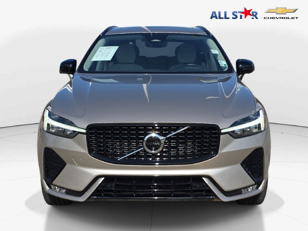 Used 2025 Volvo XC60 B5 Plus w/ Protection Package AWD/4WD image 9