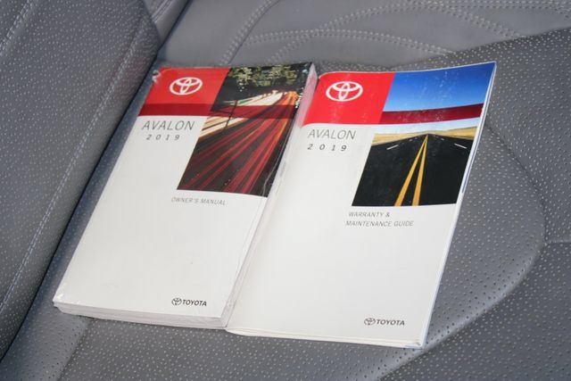 Used 2019 Toyota Avalon Limited w/ All Weather Liner Package FWD image 31