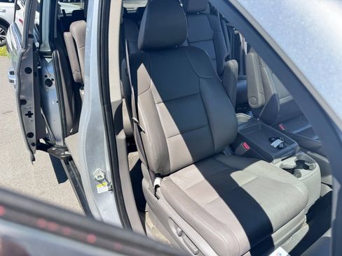 Used 2014 Honda Odyssey EX-L image 17