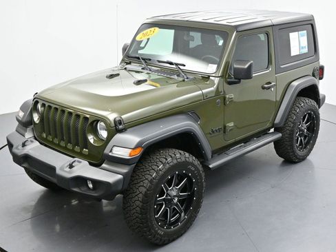 Used 2023 Jeep Wrangler Sport AWD/4WD image 38