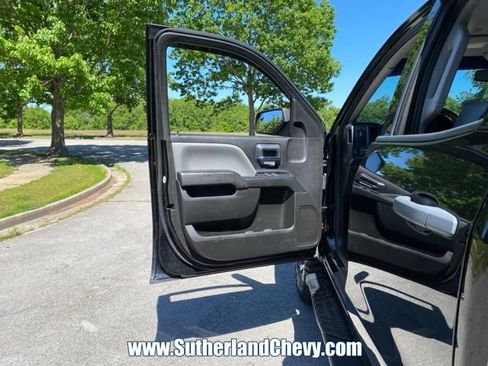 Used 2018 Chevrolet Silverado 1500 Custom w/ Custom Convenience Package AWD/4WD image 14