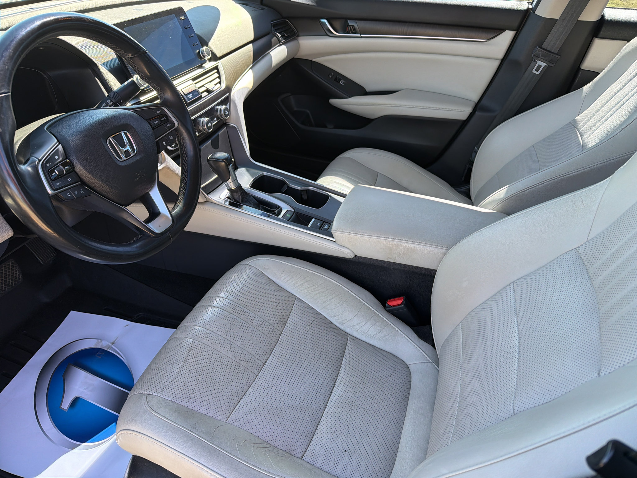 Used 2018 Honda Accord EX-L image 18
