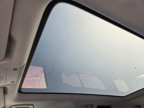 New 2025 Volkswagen ID. Buzz 1st Edition image 21