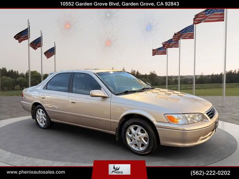 Used 2000 Toyota Camry CE image 12