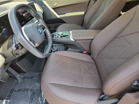 Certified 2024 BMW iX xDrive50 w/ Sport Package AWD/4WD image 14