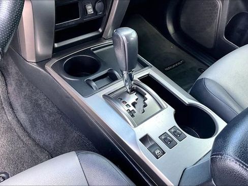 Used 2018 Toyota 4Runner SR5 Premium RWD image 11