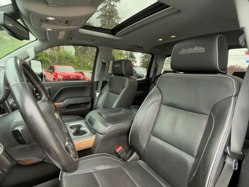 Used 2019 Chevrolet Silverado 2500 High Country AWD/4WD image 8