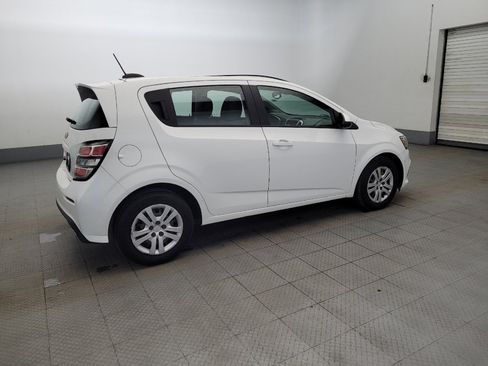 Used 2020 Chevrolet Sonic LT image 10