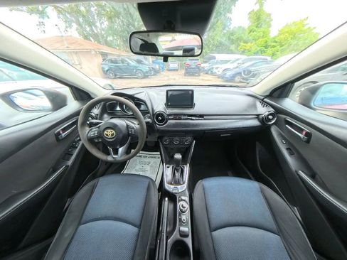 Used 2017 Toyota Yaris iA image 22