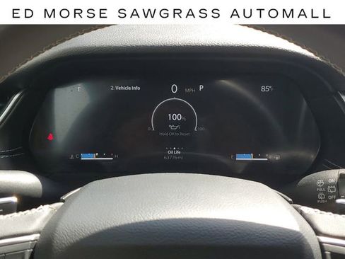 Used 2023 Jeep Grand Cherokee Laredo image 25